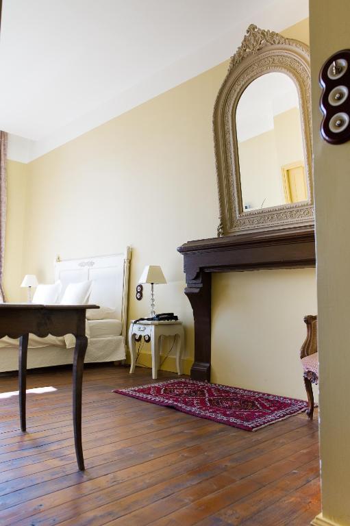 Hostellerie Du Coq D'Or Jonzac Phòng bức ảnh