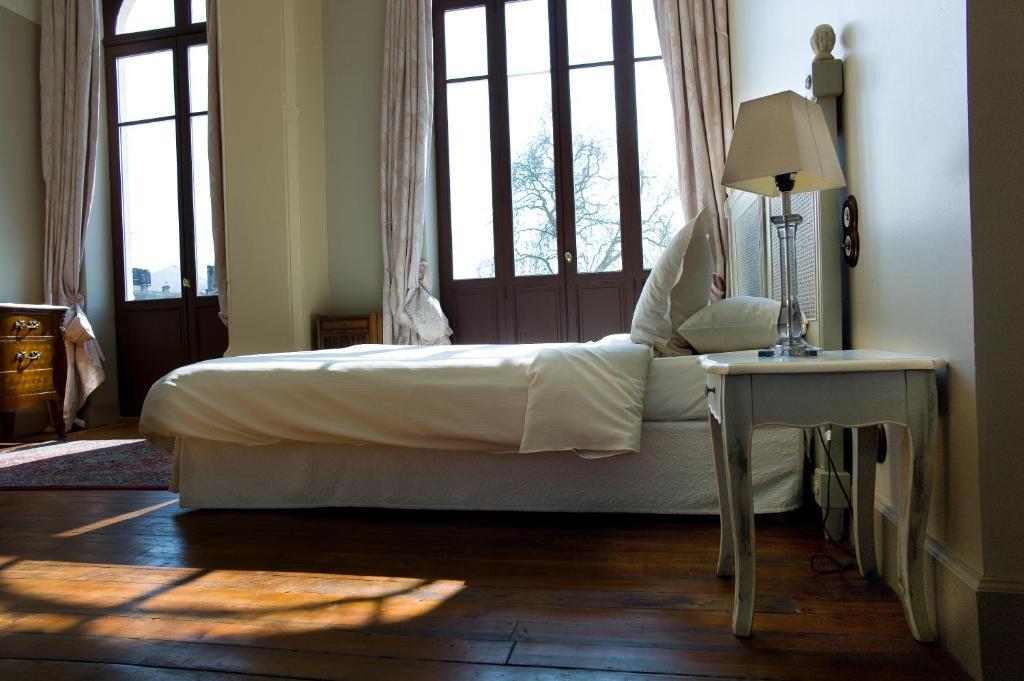Hostellerie Du Coq D'Or Jonzac Phòng bức ảnh