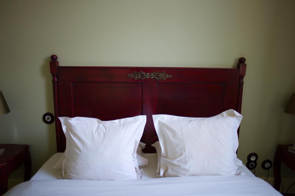 Hostellerie Du Coq D'Or Jonzac Phòng bức ảnh